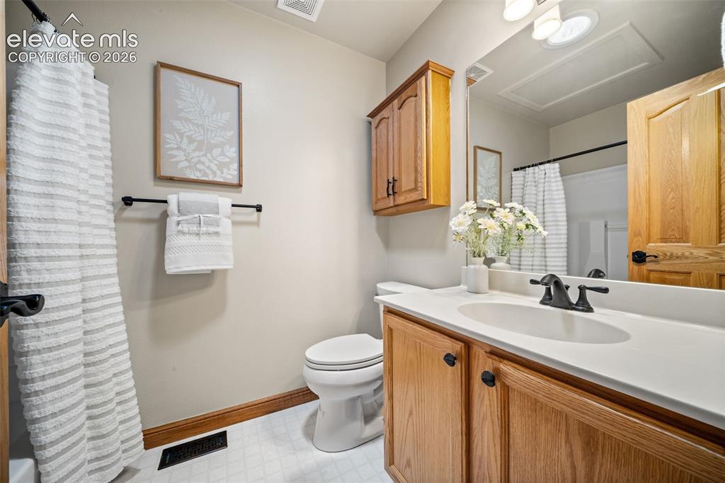 114 Lakewood Circle