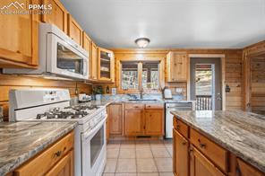 185 Pamona Lake Drive