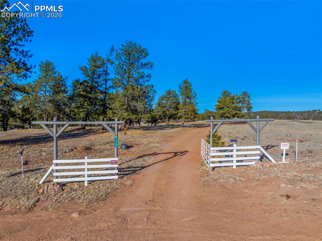 537 Chapparal Trail