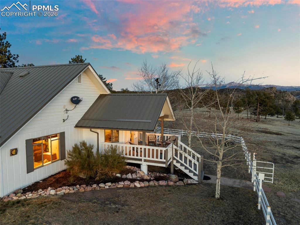 537 Chapparal Trail