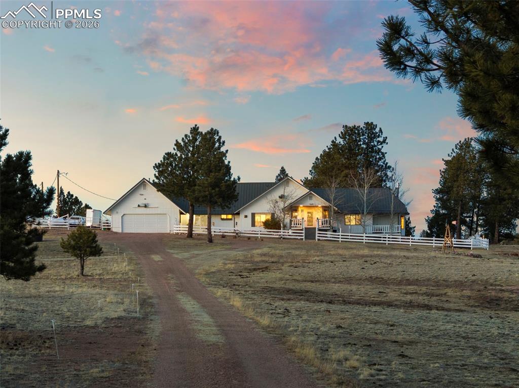537 Chapparal Trail