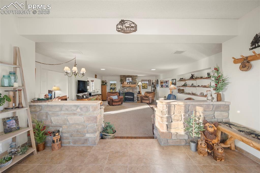 537 Chapparal Trail