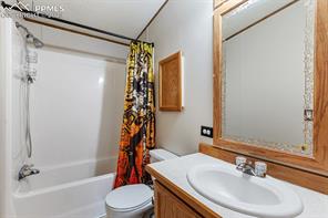 1703 Arapahoe Drive