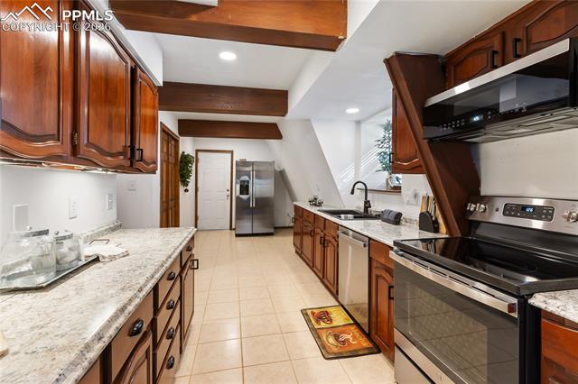 2619 Sunnywood Avenue