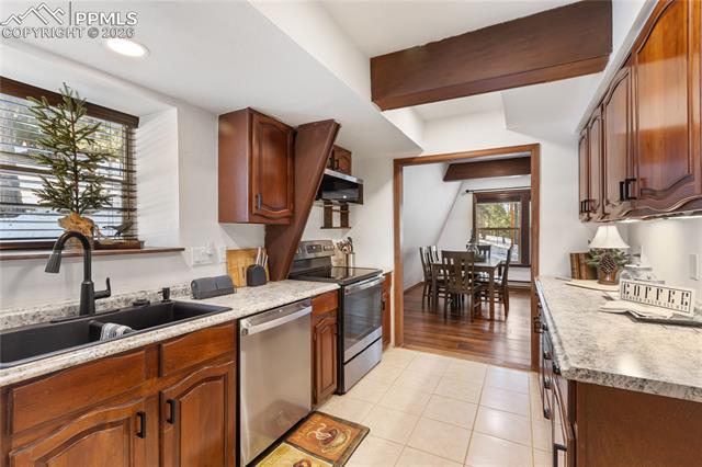 2619 Sunnywood Avenue