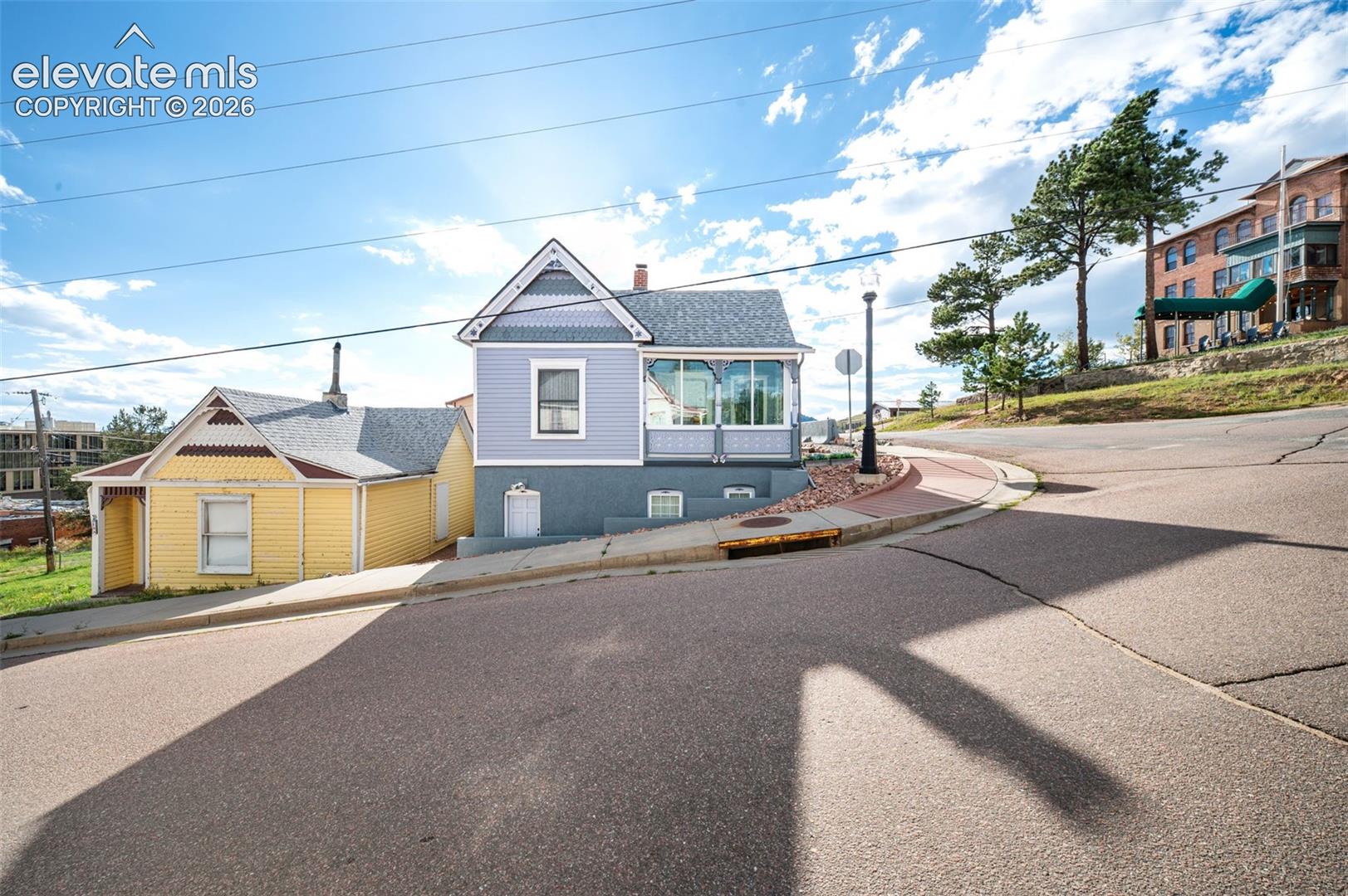 238 E Eaton Avenue