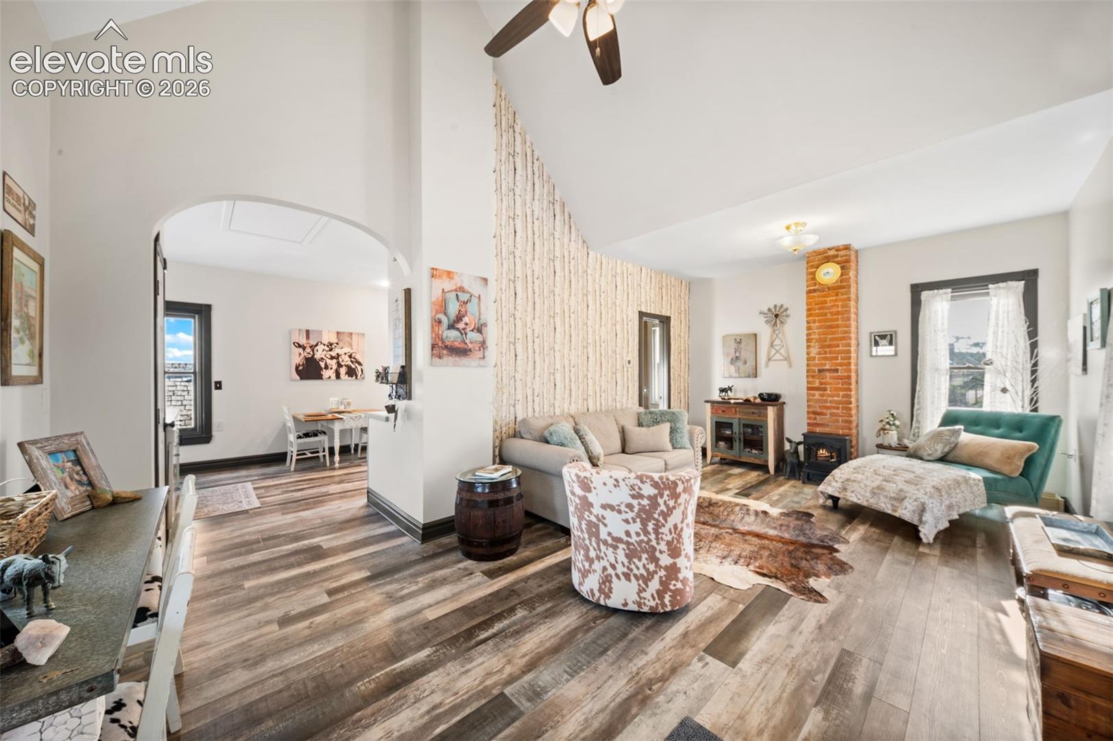 238 E Eaton Avenue