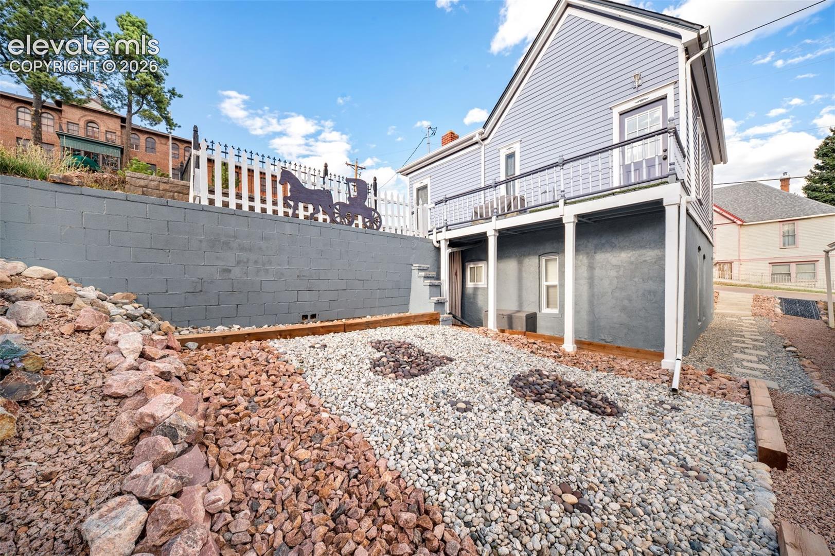 238 E Eaton Avenue
