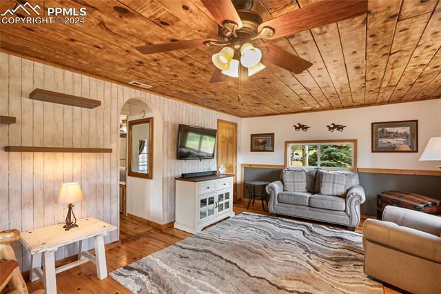 1517 County Road 21
