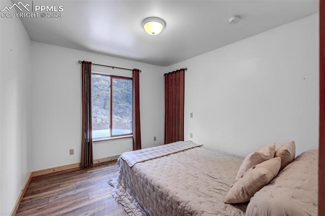 1063 Meadows Lane