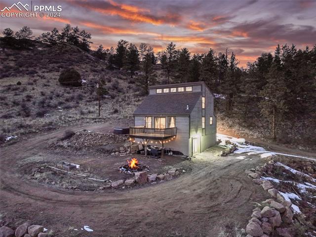 1063 Meadows Lane