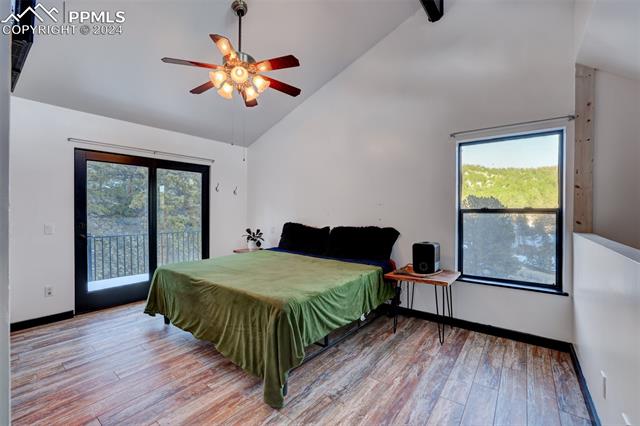 1063 Meadows Lane