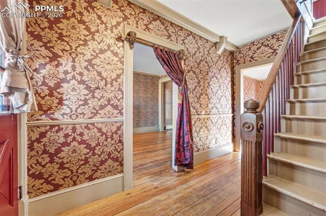 310 E Whiting Avenue