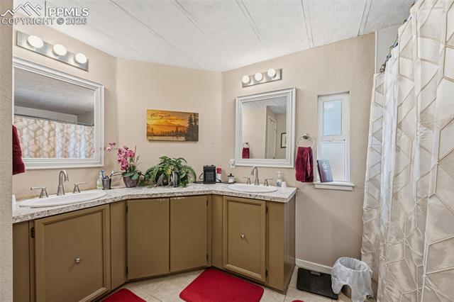 1299 Pikes Peak Drive