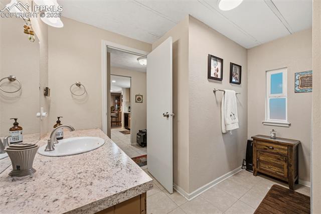 1299 Pikes Peak Drive