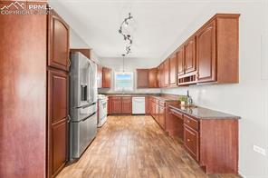 224 Lakeview Forest Heights