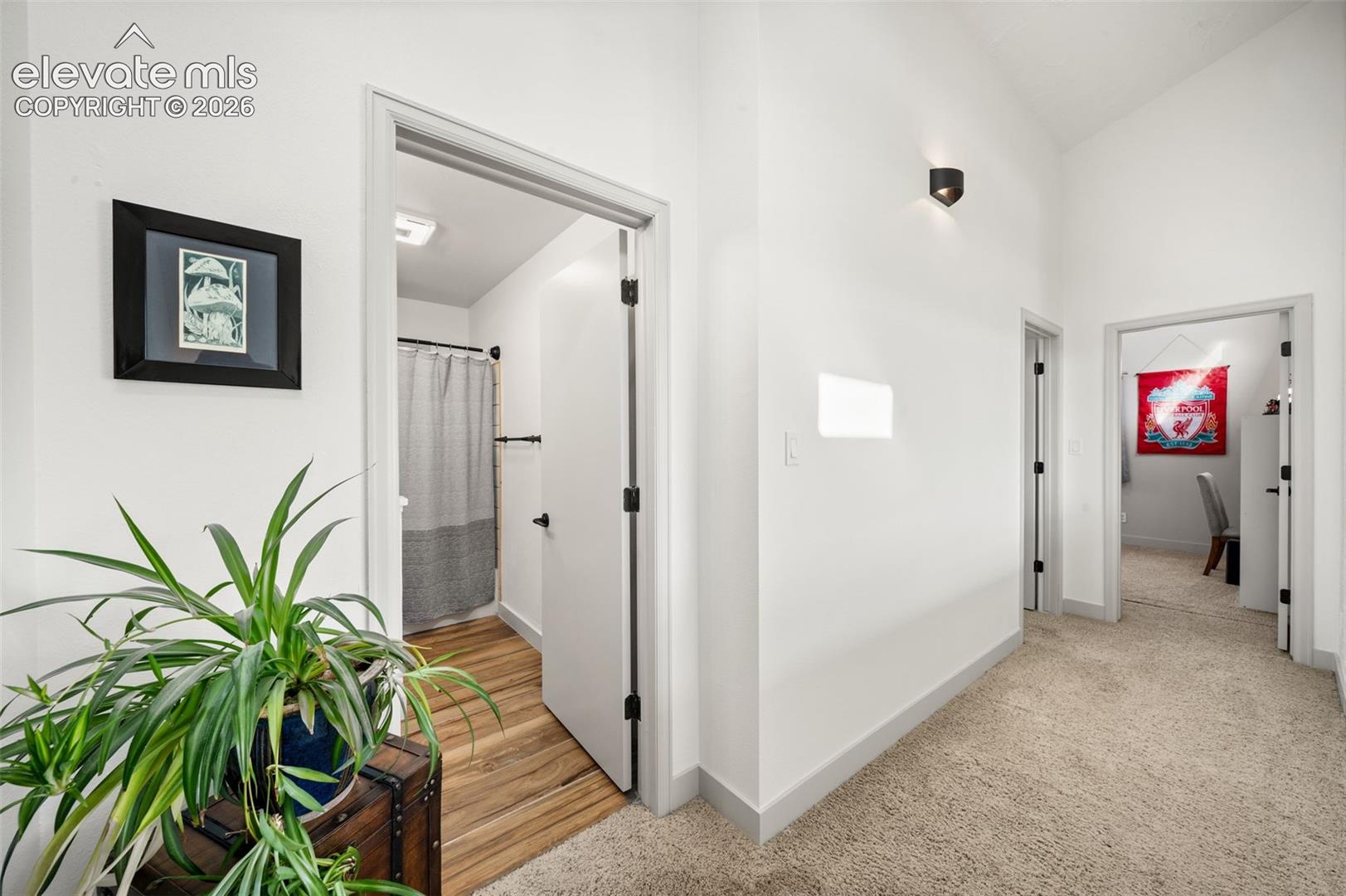 330 W Ridge Drive