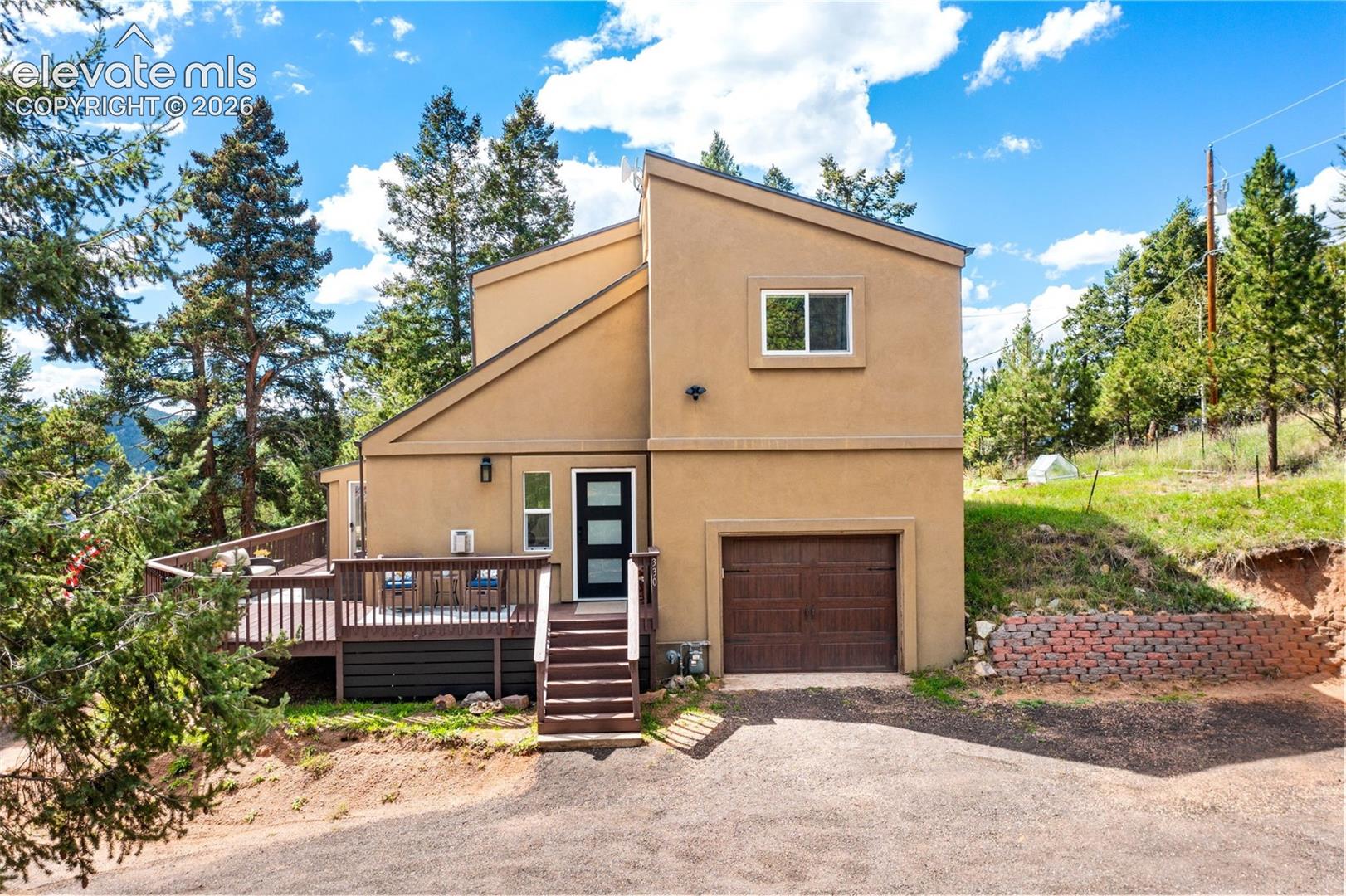 330 W Ridge Drive