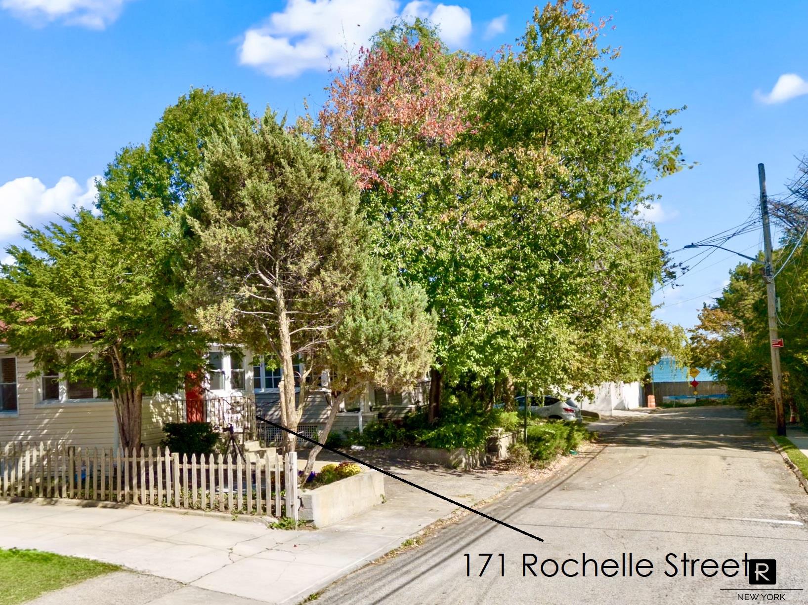 171 Rochelle Street