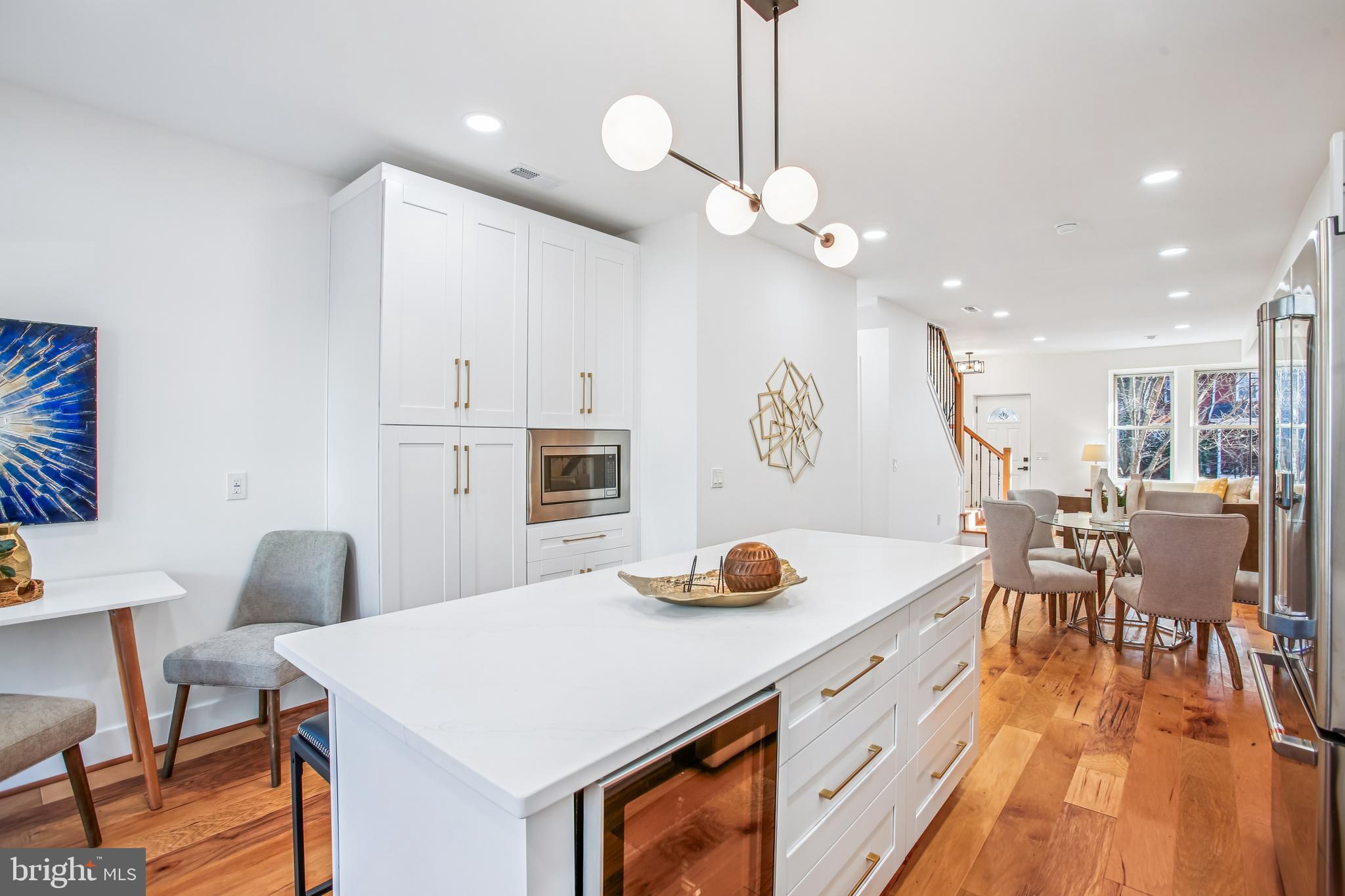 1704 INDEPENDENCE AVENUE SE