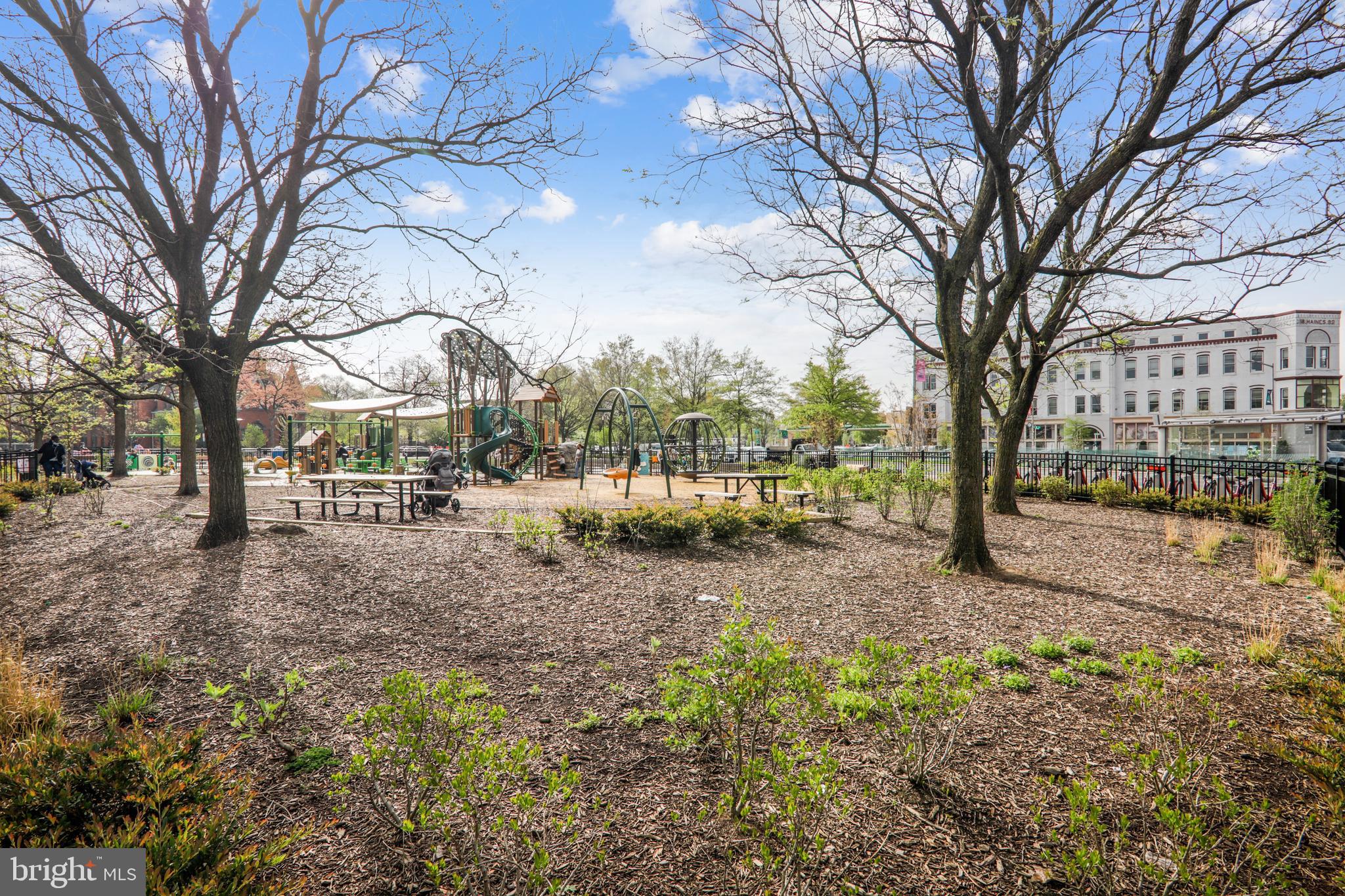 1704 INDEPENDENCE AVENUE SE