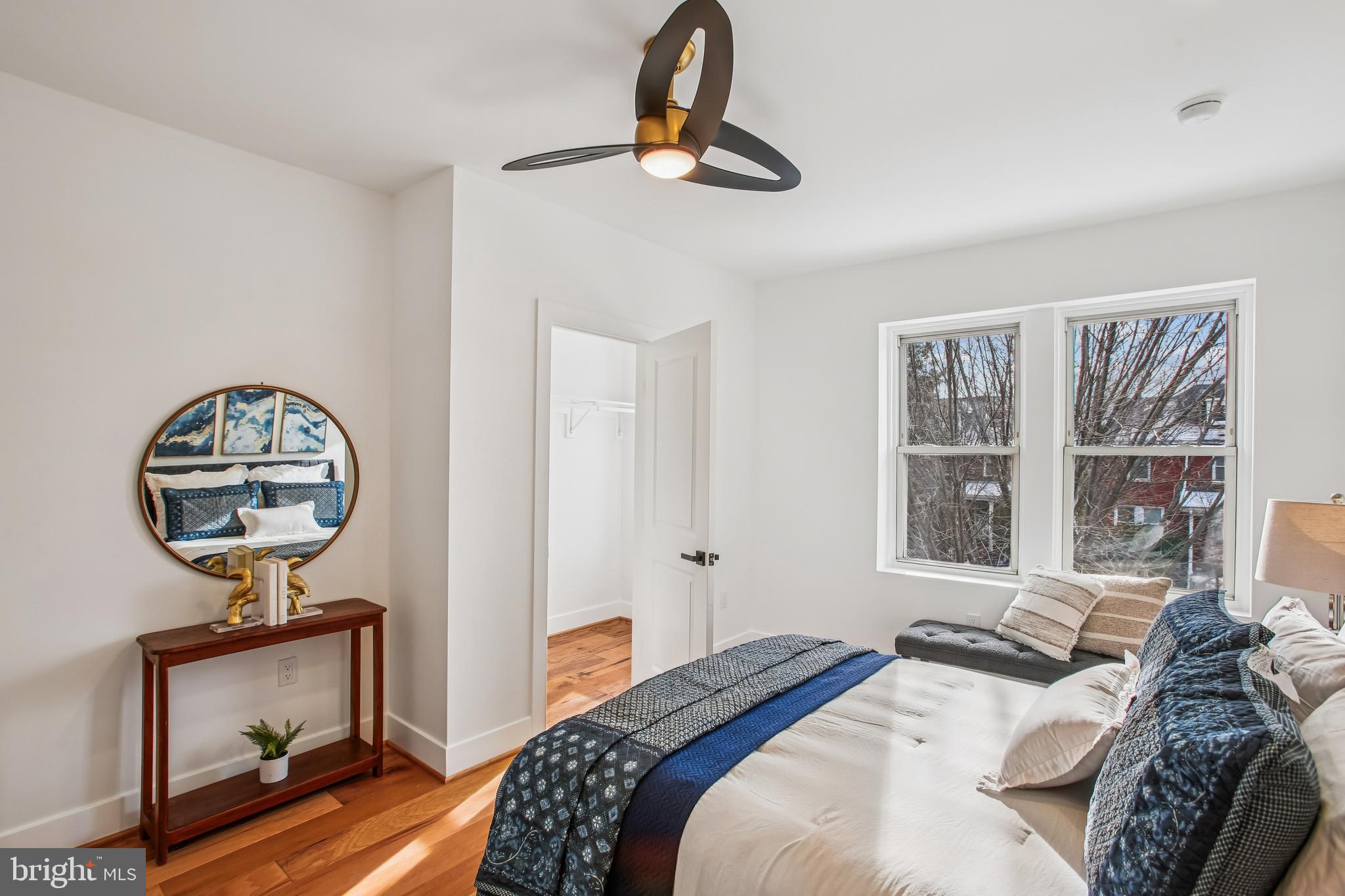 1704 INDEPENDENCE AVENUE SE