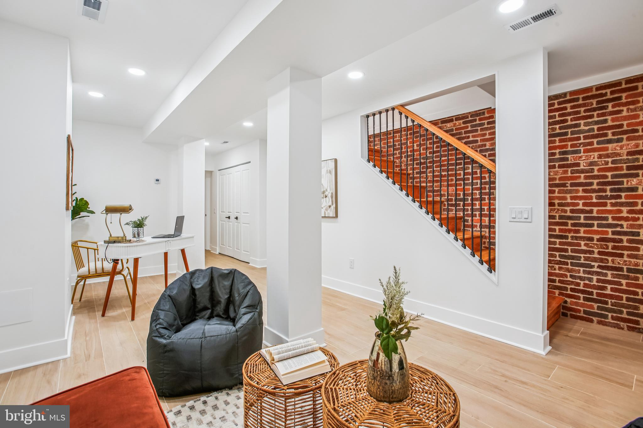 1704 INDEPENDENCE AVENUE SE