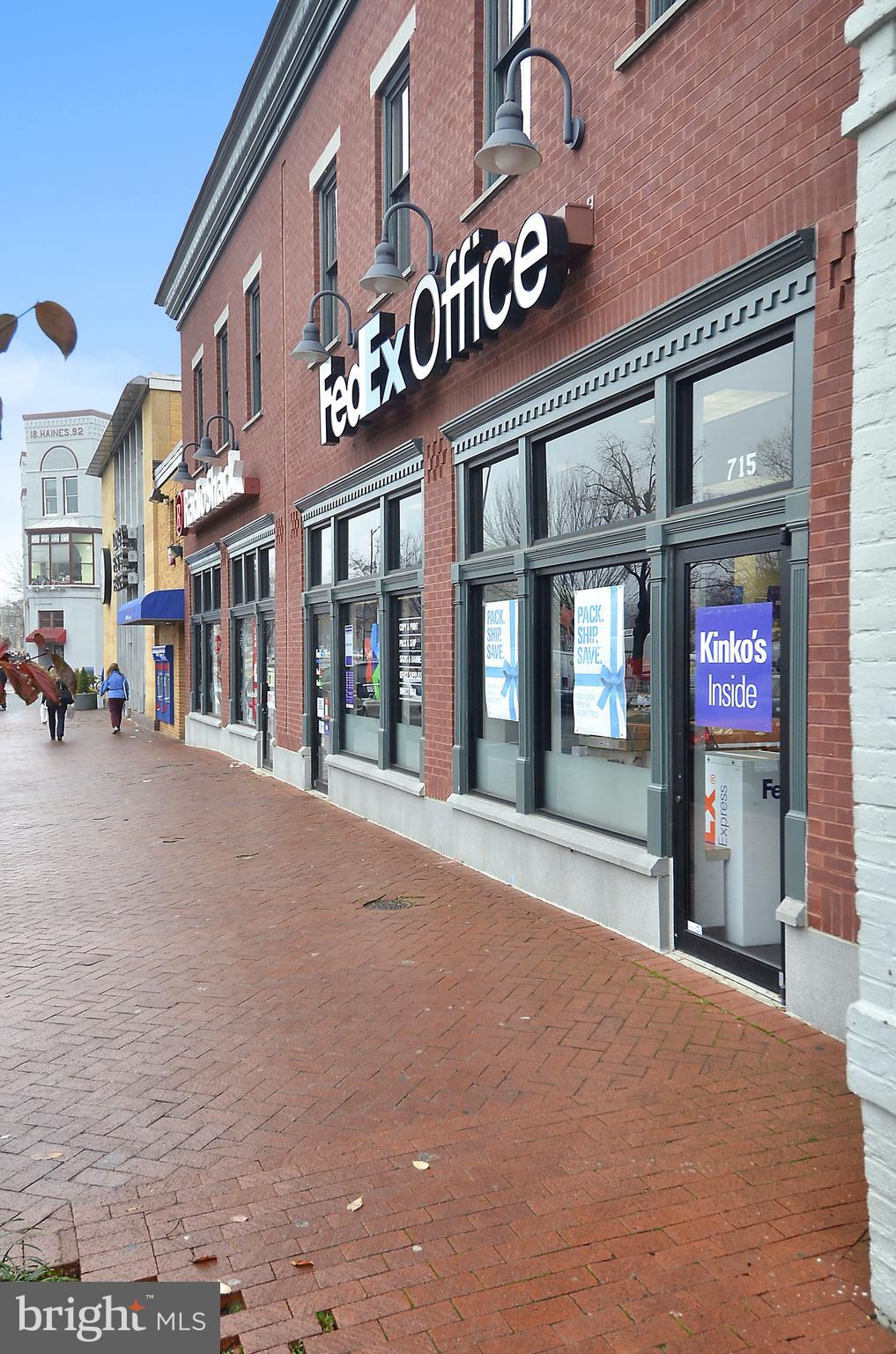 1704 INDEPENDENCE AVENUE SE