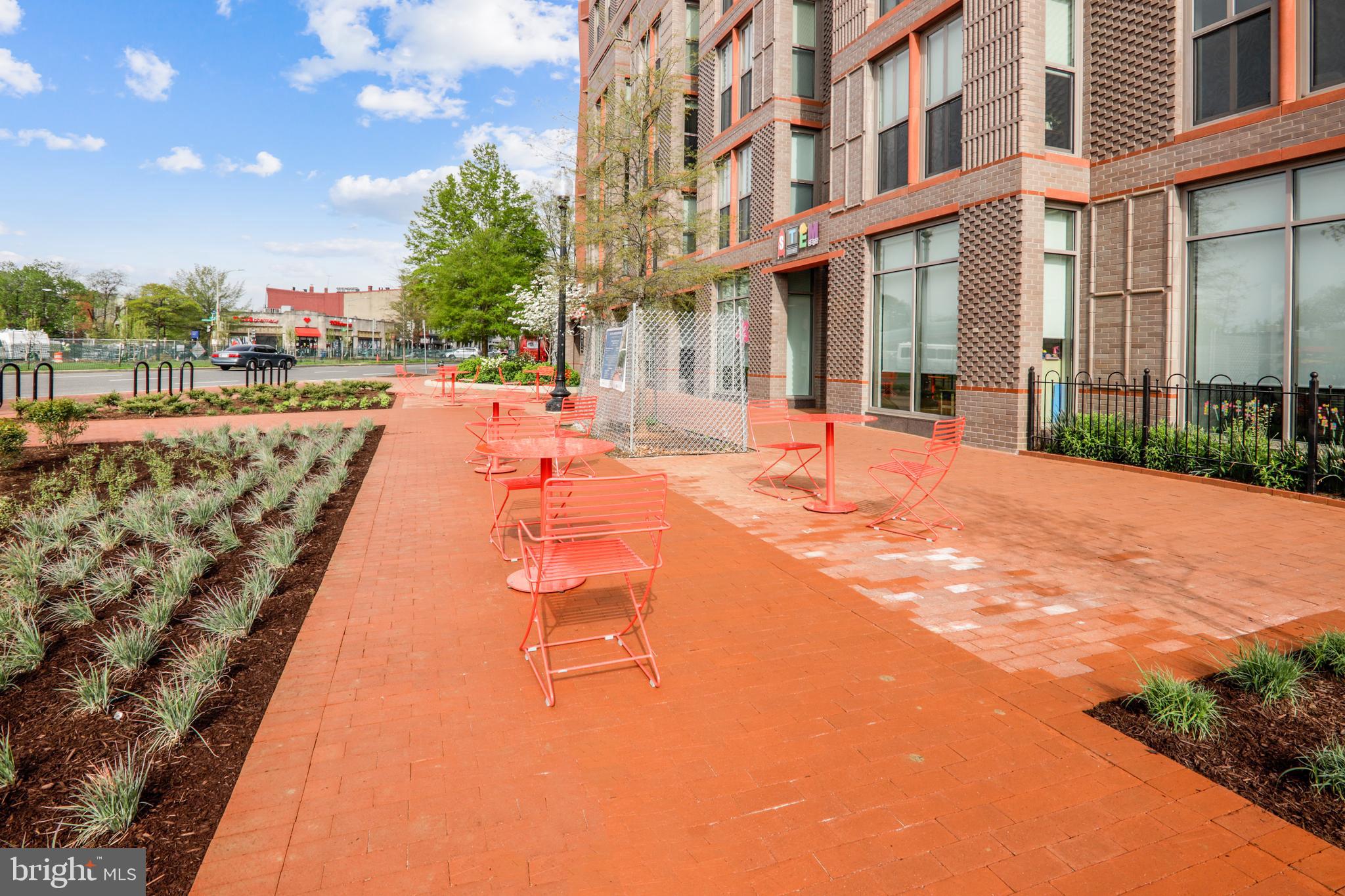 1704 INDEPENDENCE AVENUE SE