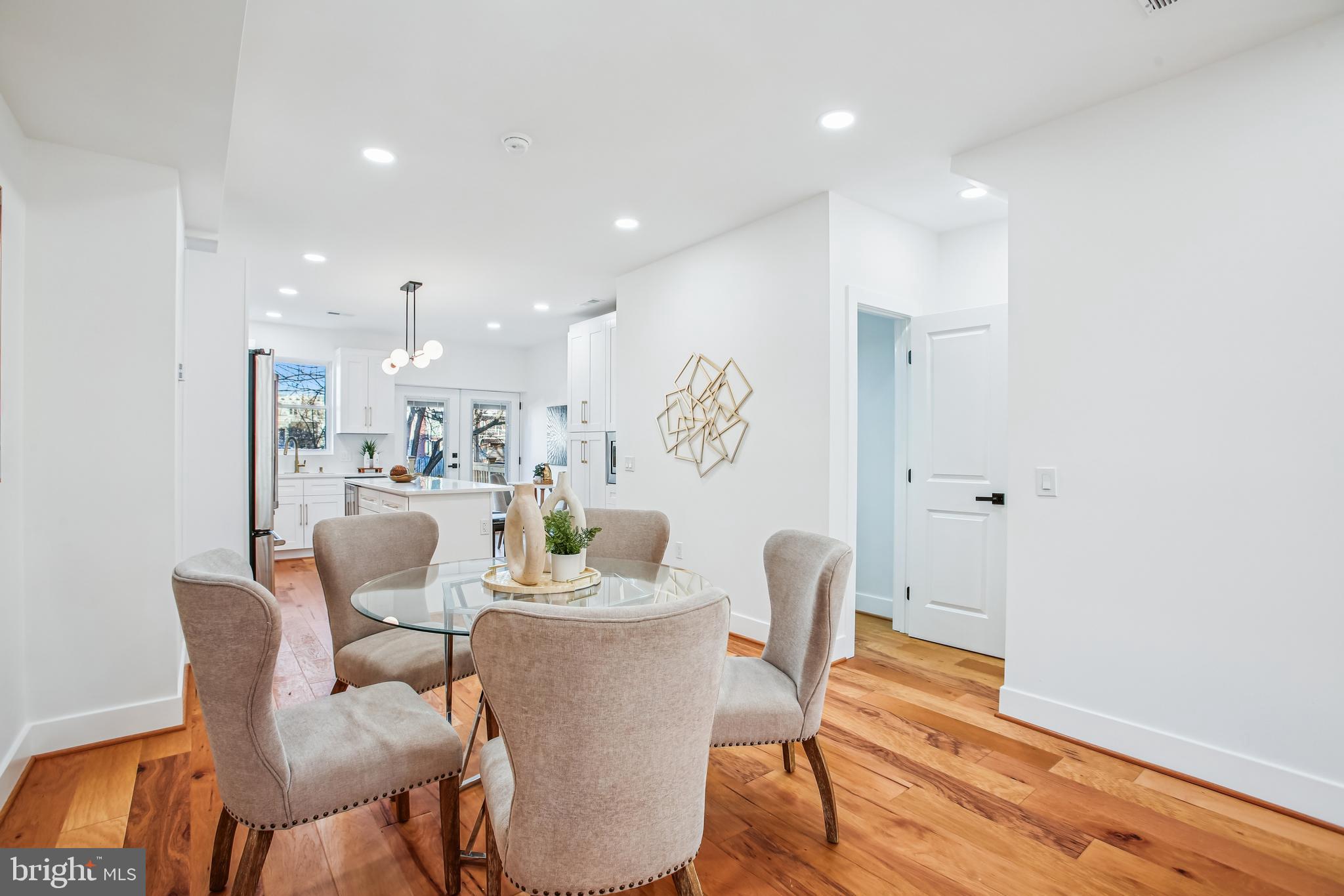 1704 INDEPENDENCE AVENUE SE