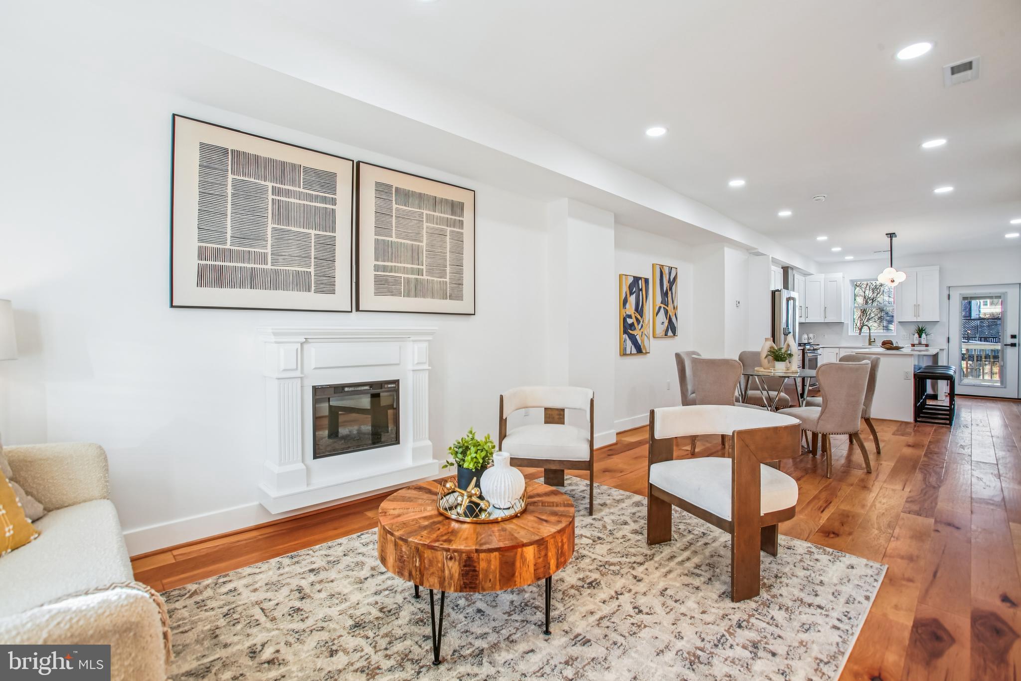 1704 INDEPENDENCE AVENUE SE