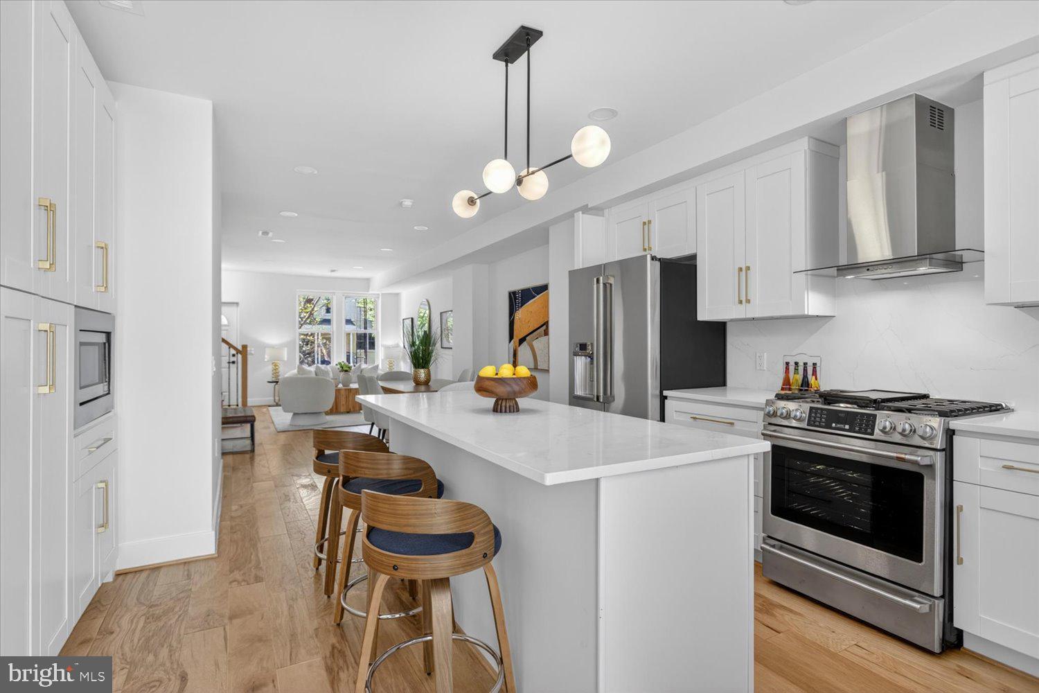 1704 INDEPENDENCE AVENUE SE