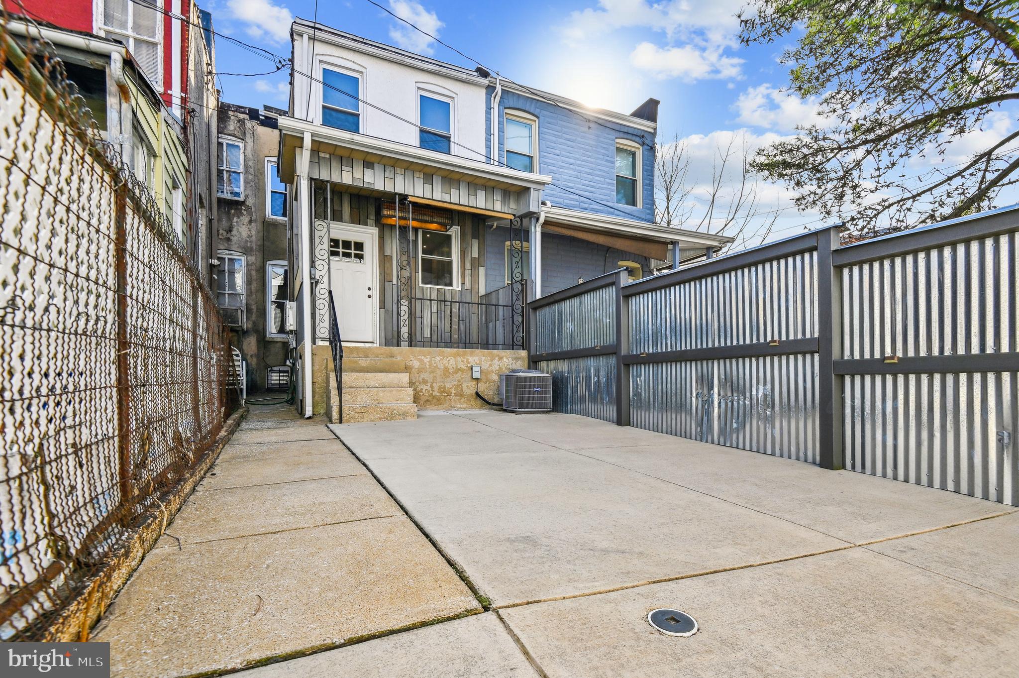 3426 Chestnut Ave