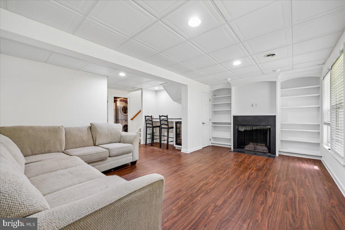 5481 PRINCE WILLIAM COURT