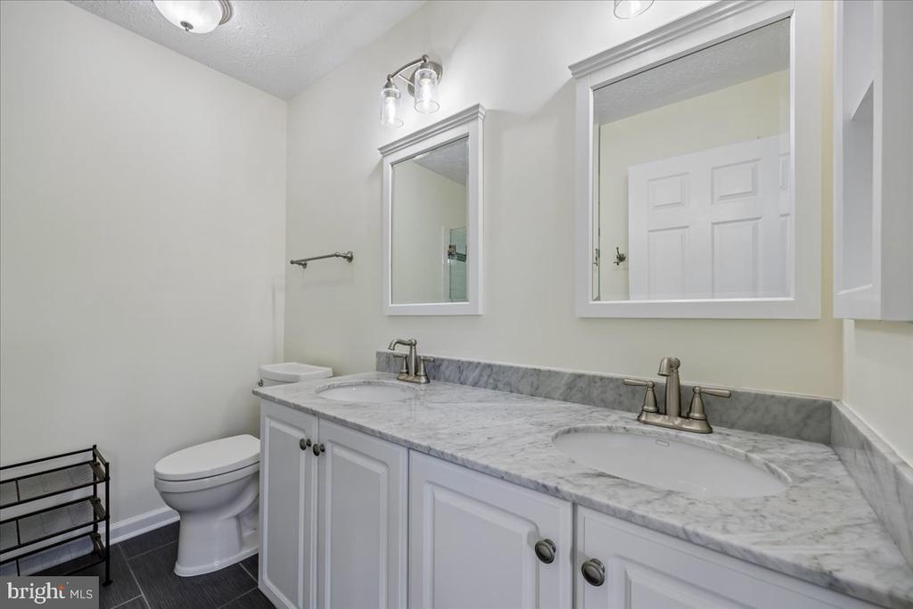 5481 PRINCE WILLIAM COURT