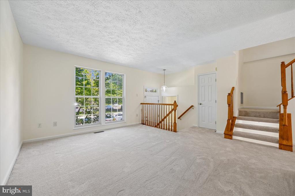 5481 PRINCE WILLIAM COURT
