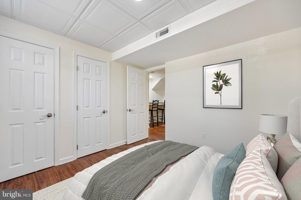 5481 PRINCE WILLIAM COURT