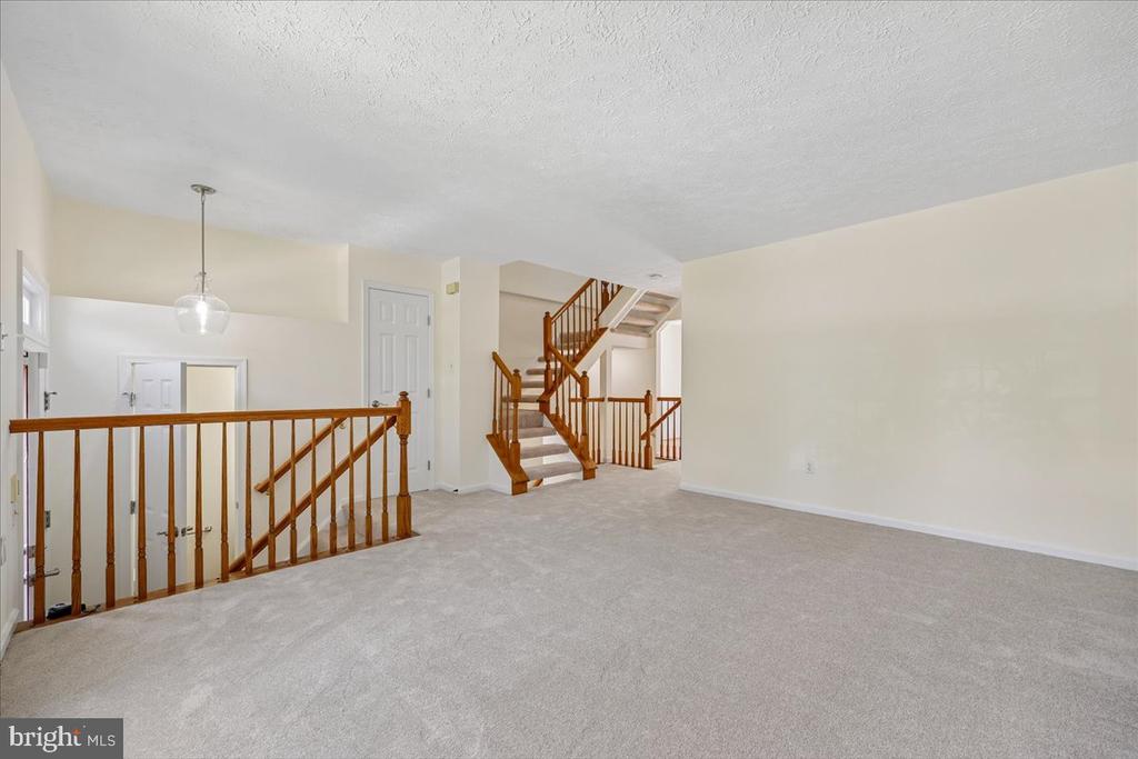 5481 PRINCE WILLIAM COURT