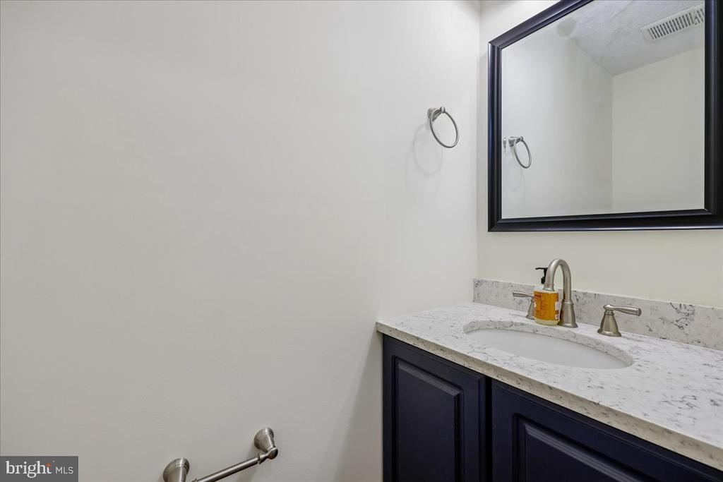 5481 PRINCE WILLIAM COURT
