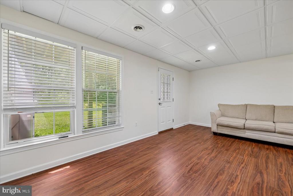 5481 PRINCE WILLIAM COURT