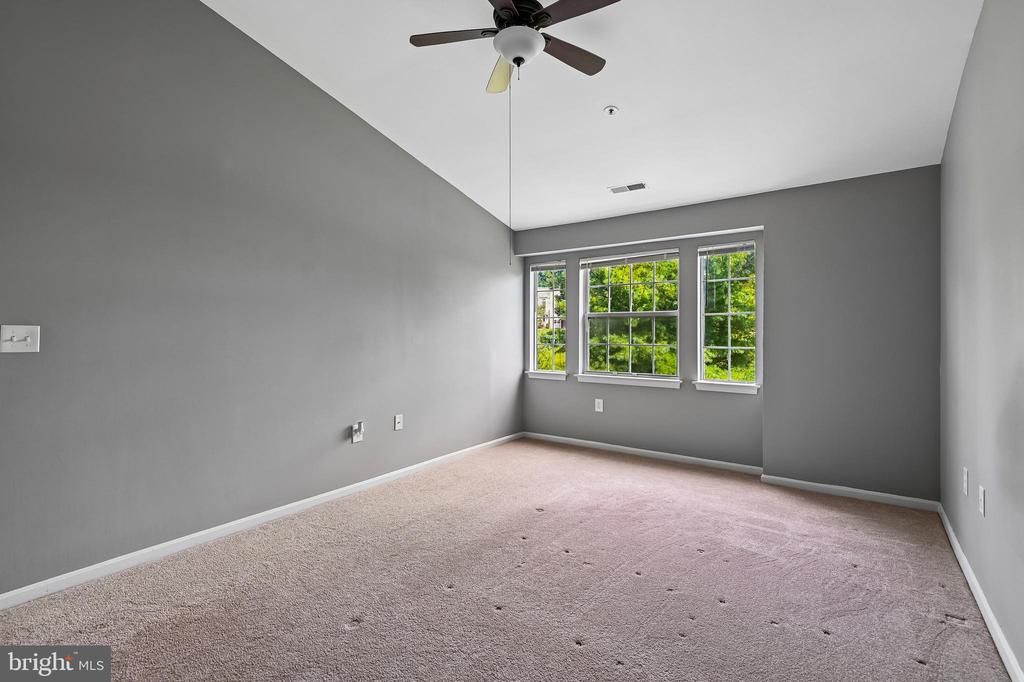 8371 MONTGOMERY RUN ROAD Unit: K