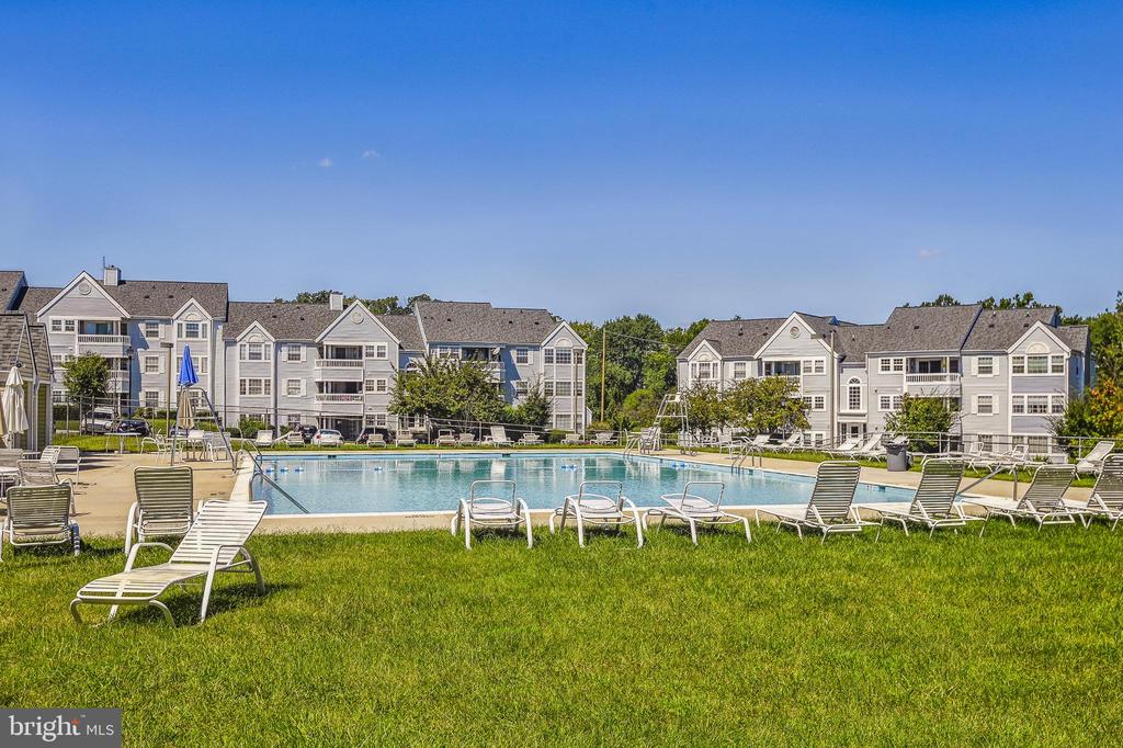 8371 MONTGOMERY RUN ROAD Unit: K