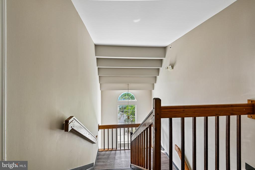 8371 MONTGOMERY RUN ROAD Unit: K