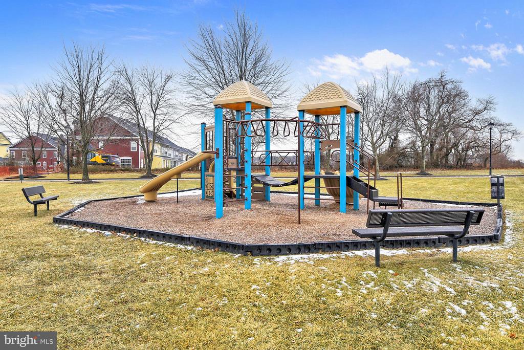8371 MONTGOMERY RUN ROAD Unit: K