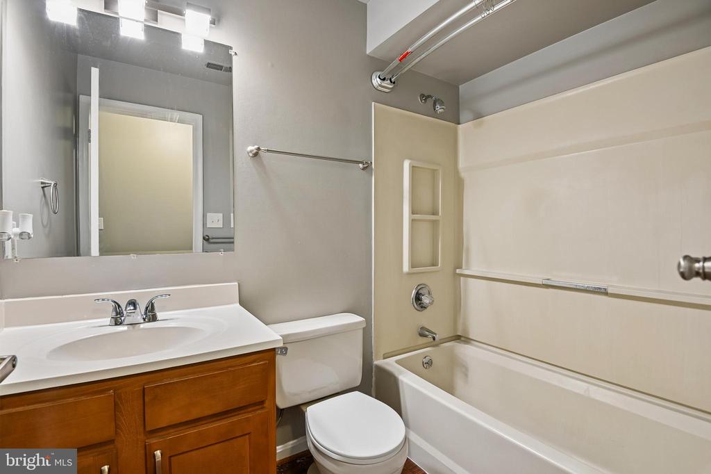 8371 MONTGOMERY RUN ROAD Unit: K