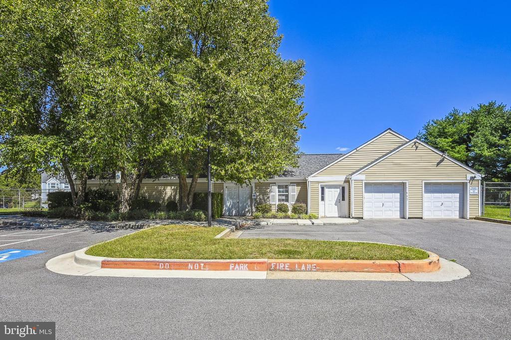 8371 MONTGOMERY RUN ROAD Unit: K