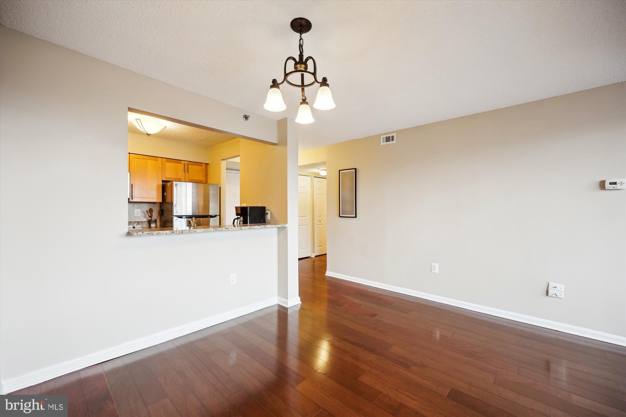 10101 Grosvenor Pl #1117