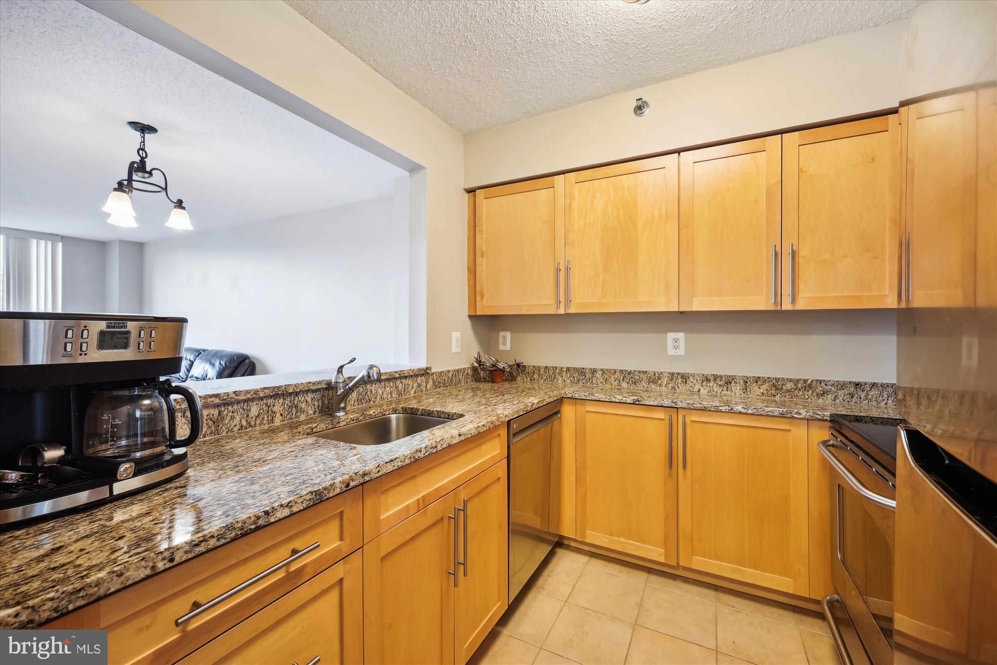 10101 Grosvenor Pl #1117