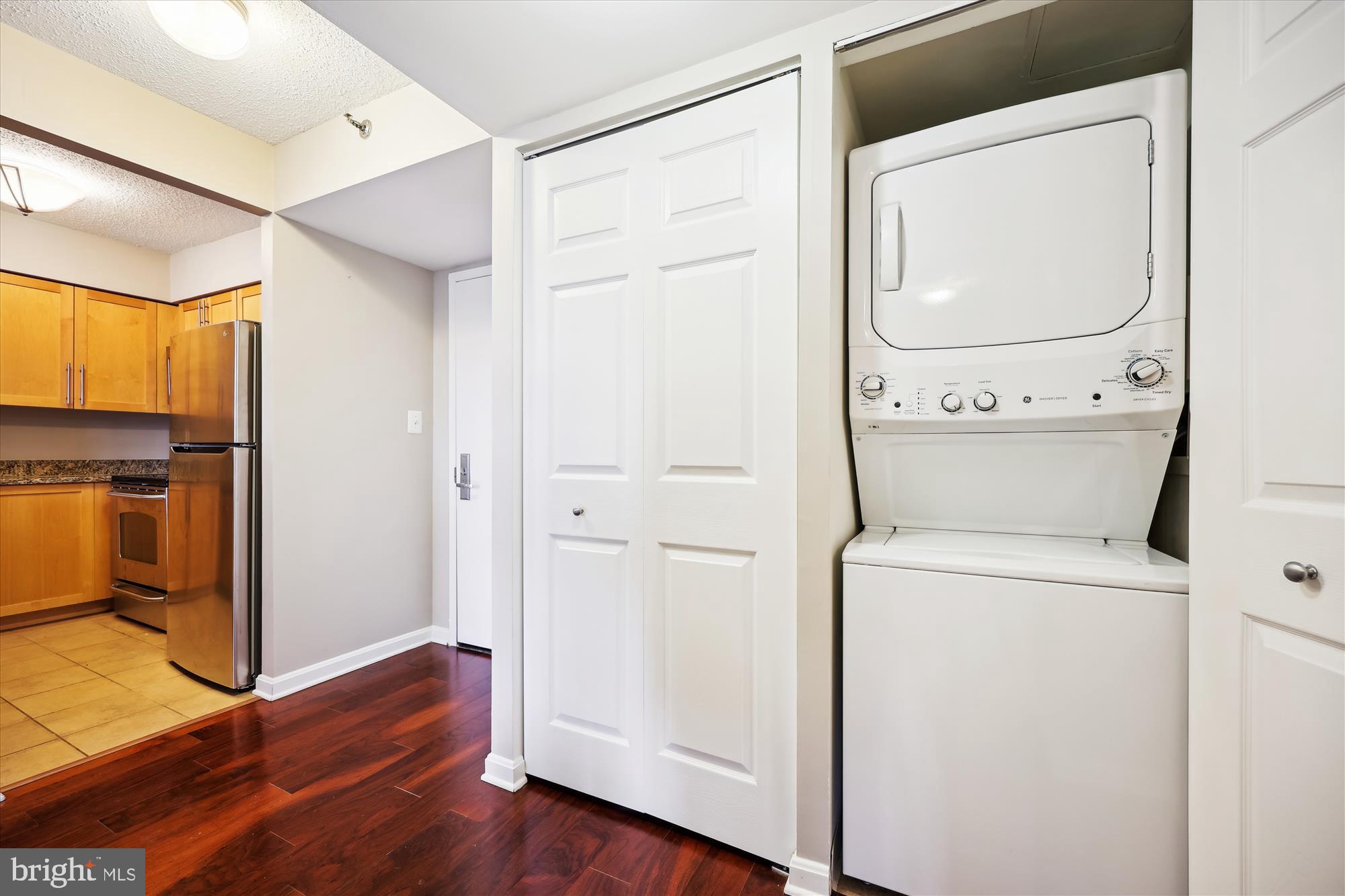 10101 Grosvenor Pl #1117