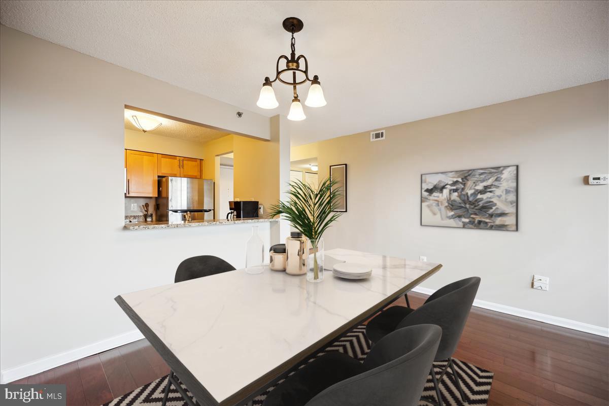 10101 Grosvenor Pl #1117